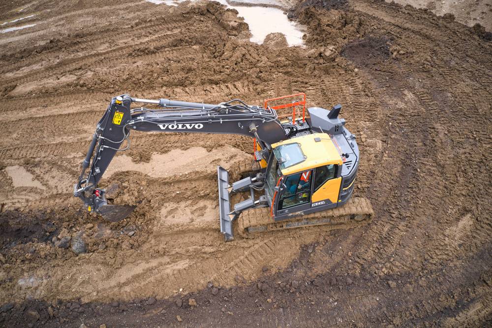 Escavadora Volvo a utilizar o sistema de orientação Trimble Siteworks Machine Module
